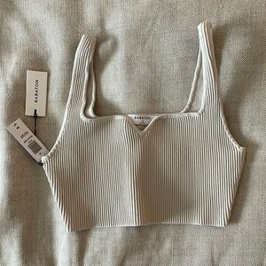 NWT Aritzia Sculpt Knit Crop Top